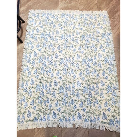Source Unknown Other - Bluebonnet Floral Tapestry Throw